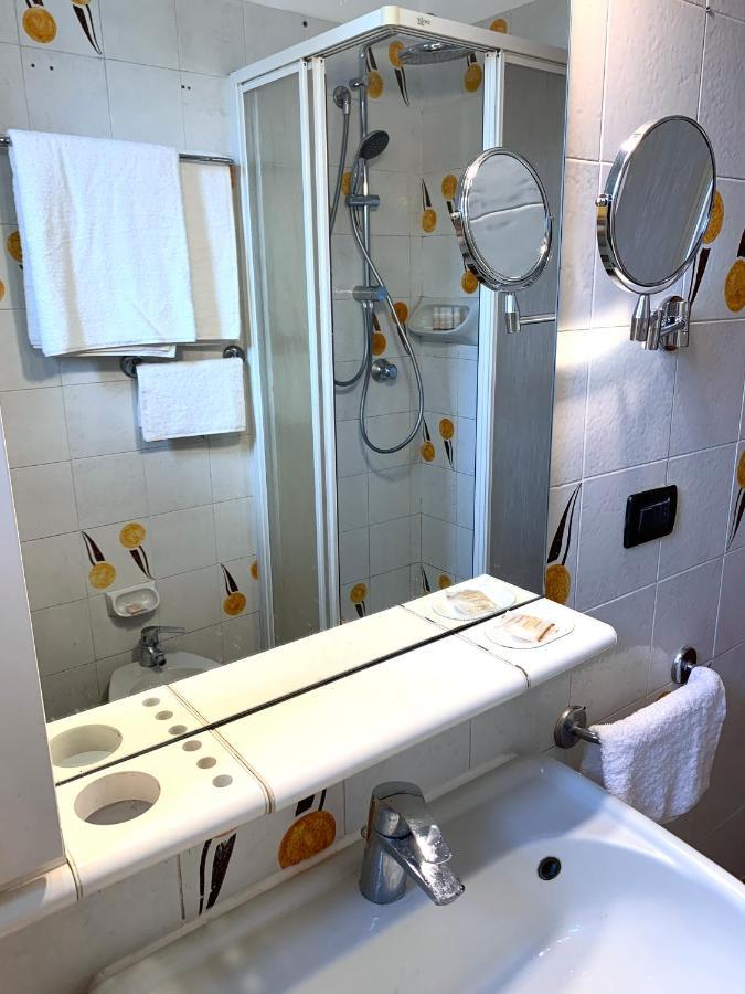 Como Lake Milano Dream Apartment Guanzate Dış mekan fotoğraf
